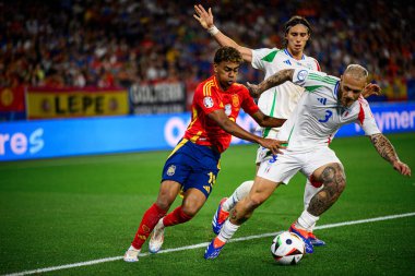 GELSENKIRCHEN, GERMANY - 20 Haziran 2024: Lamine Yamal, EURO 2024 İspanya-İtalya maçı Veltins Arena 'da