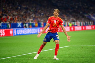 GELSENKIRCHEN, GERMANY - 20 Haziran 2024: Lamine Yamal, EURO 2024 İspanya-İtalya maçı Veltins Arena 'da