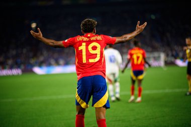 GELSENKIRCHEN, GERMANY - 20 Haziran 2024: Lamine Yamal, EURO 2024 İspanya-İtalya maçı Veltins Arena 'da