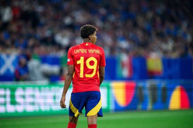 \ GELSENKIRCHEN, GERMANY - 20 Haziran 2024: Lamine Yamal EURO 2024 İspanya-İtalya futbol karşılaşması Veltins Arena 'da