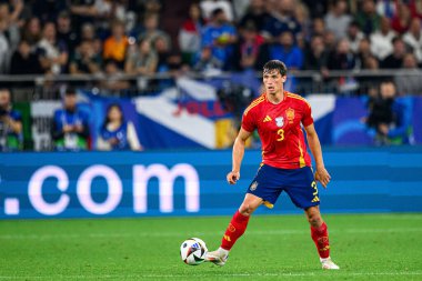 GELSENKIRCHEN, GERMANY - 20 Haziran 2024: Robin Le Normand, EURO 2024 İspanya-İtalya maçı Veltins Arena 'da