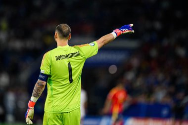 GELSENKIRCHEN, GERMANY - 20 Haziran 2024: Gianluigi Donnarumma, EURO 2024 İspanya ile Veltins Arena 'da oynanan futbol maçı