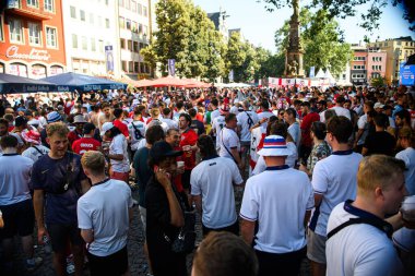 COLOGNE, GERMANY - 25 Haziran 2024: EURO 2024 İngiltere - Sloveni maçı öncesinde fan festivali