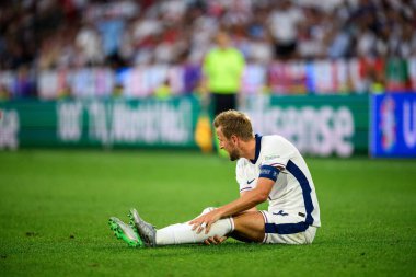 COLOGNE, GERMANY - 25 Haziran 2024: Harry Kane, EURO 2024 İngiltere - Slovenya maçı Köln Stadyumu 'nda