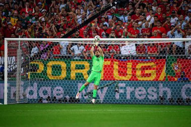 GELSENKIRCHEN, GERMANY - 26 Haziran 2024: Giorgi Mamardashvili, EURO 2024 Gürcistan-Portekiz futbol maçı Gelsenkirchen Stadyumu 'nda