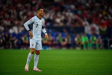 GELSENKIRCHEN, GERMANY - 26 Haziran 2024: Cristiano Ronaldo EURO 2024 Gürcistan - Portekiz maçı Gelsenkirchen Stadyumu 'nda