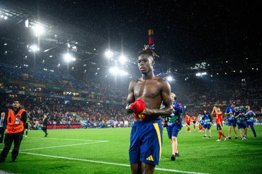 COLOGNE, Almanya - 30 Haziran 2024: Nico Williams, EURO 2024 İspanya - Gürcistan maçı Rhein Enerji Stadyumu 'nda