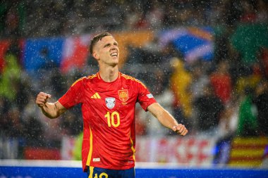COLOGNE, Almanya - 30 Haziran 2024: Dani Olmo, EURO 2024 İspanya - Gürcistan maçı Rhein Enerji Stadyumu 'nda