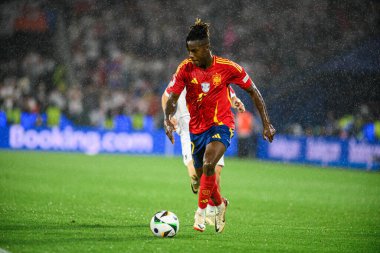 COLOGNE, Almanya - 30 Haziran 2024: Nico Williams, EURO 2024 İspanya - Gürcistan maçı Rhein Enerji Stadyumu 'nda