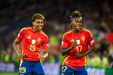 COLOGNE, GERMANY - 30 Haziran 2024: Lamine Yamal, Nico Williams, EURO 2024 İspanya - Gürcistan maçı Rhein Enerji Stadyumu