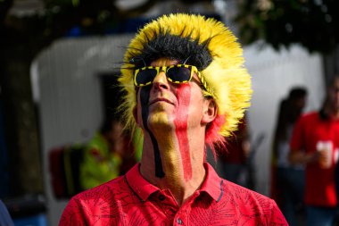DUESSELDORF, GERMANY - 1 Temmuz 2024: FanFest, EURO 2024 Fransa-Belçika maçı RheinPromenade 'de