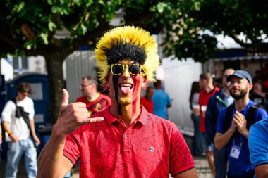 DUESSELDORF, GERMANY - 1 Temmuz 2024: FanFest, EURO 2024 Fransa-Belçika maçı RheinPromenade 'de