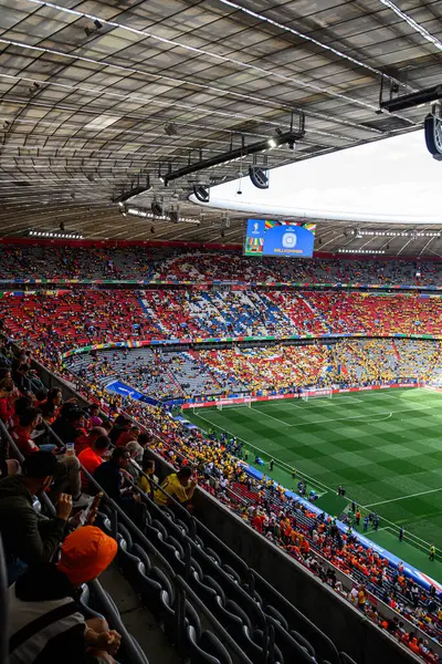 MUENCHEN, GERMANY - 2 Temmuz 2024: EURO 2024 Romanya ve Hollanda 'nın Alianz' daki futbol maçı