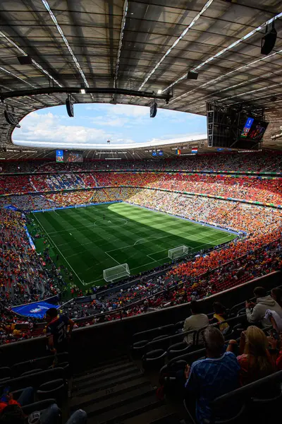 MUENCHEN, GERMANY - 2 Temmuz 2024: EURO 2024 Romanya ve Hollanda 'nın Alianz' daki futbol maçı