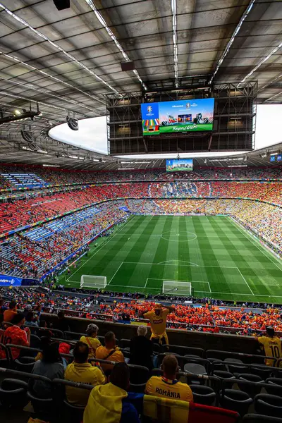 MUENCHEN, GERMANY - 2 Temmuz 2024: EURO 2024 Romanya ve Hollanda 'nın Alianz' daki futbol maçı