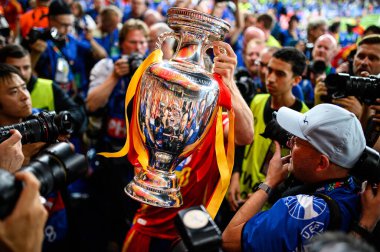 BERLİN, GERMANY - 14 Temmuz 2024: Dani Olmo, Final EURO 2024 İspanya Olimpiyat Stadyumu 'nda İngiltere' ye karşı futbol maçı