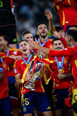 BERLİN, GERMANY - 14 Temmuz 2024: Fermn Lopez, Final EURO 2024 İspanya Olimpiyat Stadyumu 'nda İngiltere' ye karşı