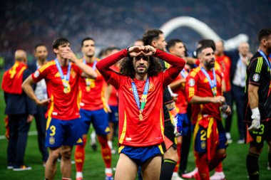 BERLİN, GERMANY - 14 HAZİRAN, 2024: Final EURO 2024 İspanya-İngiltere Olimpiyat Stadyumu karşılaşması