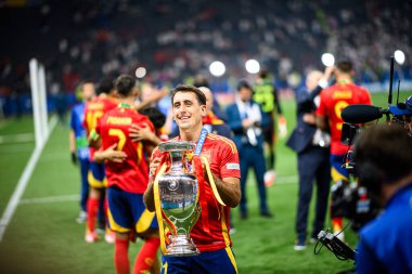 BERLİN, GERMANY - 14 HAZİRAN, 2024: Final EURO 2024 İspanya-İngiltere Olimpiyat Stadyumu karşılaşması