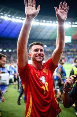 BERLİN, GERMANY - 14 HAZİRAN, 2024: Aymeric Laporte, Final EURO 2024 İspanya-İngiltere Olimpiyat Stadyumu karşılaşması