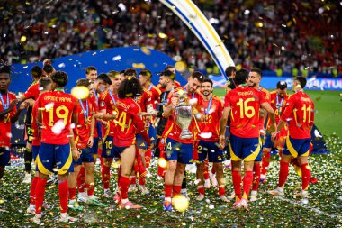 Final maçı EURO 2024 İspanya ile İngiltere Olimpiyat Stadyumu karşılaşması