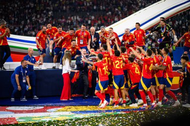 Final maçı EURO 2024 İspanya ile İngiltere Olimpiyat Stadyumu karşılaşması