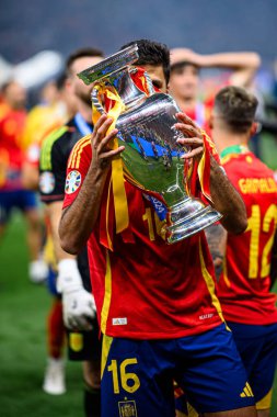 BERLİN, GERMANY - 14 Temmuz 2024: Rodri, Final EURO 2024 İspanya Olimpiyat Stadyumu 'nda İngiltere' ye karşı futbol maçı