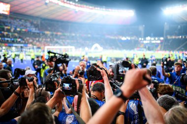 BERLİN, GERMANY - 14 HAZİRAN, 2024: Final EURO 2024 İspanya-İngiltere Olimpiyat Stadyumu karşılaşması