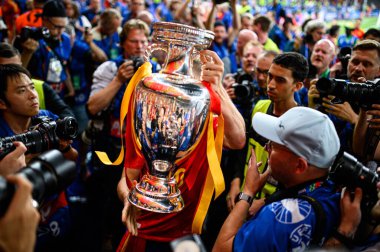 BERLİN, GERMANY - 14 Temmuz 2024: Dani Olmo, Final EURO 2024 İspanya Olimpiyat Stadyumu 'nda İngiltere' ye karşı futbol maçı