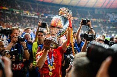 BERLİN, GERMANY - 14 Temmuz 2024: Dani Olmo, Final EURO 2024 İspanya Olimpiyat Stadyumu 'nda İngiltere' ye karşı futbol maçı