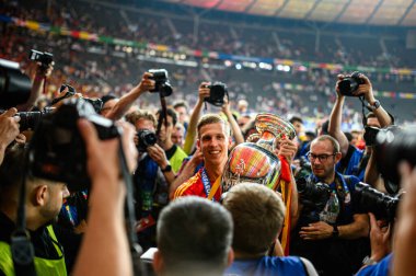 BERLİN, GERMANY - 14 Temmuz 2024: Dani Olmo, Final EURO 2024 İspanya Olimpiyat Stadyumu 'nda İngiltere' ye karşı futbol maçı