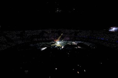 PARIS, FRANCE - 11 AĞUSTOS, 2024 Kapanış Töreni, Paris 2024 Olimpiyat Oyunları, Yaz Olimpiyatları. Stade de France 'da