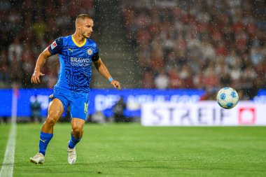COLOGNE, ALMANY - 24 AĞUSTOS, 2024: Marvin Rittmueller, 2.Bundesliga 1 'in futbol maçı. FC Koeln Eintracht Braunschweig 'e karşı Rhein Enerji Stadyumu' nda