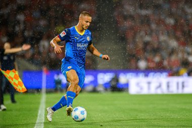 COLOGNE, ALMANY - 24 AĞUSTOS, 2024: Marvin Rittmueller, 2.Bundesliga 1 'in futbol maçı. FC Koeln Eintracht Braunschweig 'e karşı Rhein Enerji Stadyumu' nda