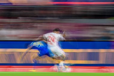 COLOGNE, ALMANY - 24 AĞUSTOS, 2024: 2.Bundesliga 1 futbol maçı. FC Koeln Eintracht Braunschweig 'e karşı Rhein Enerji Stadyumu' nda