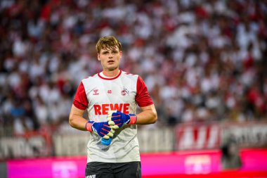 COLOGNE, ALMANY - 24 AĞUSTOS, 2024: Jonas Urbig, 2.Bundesliga 1 'in futbol maçı. FC Koeln Eintracht Braunschweig 'e karşı Rhein Enerji Stadyumu' nda