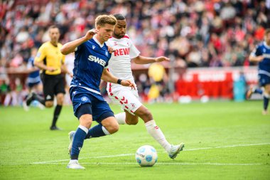 COLOGNE, GERMANY - 29 Eylül 2024: Rhein Energie Stadion 'da 2.Bundesliga 1.FC Koeln-Karlsruher SC maçı