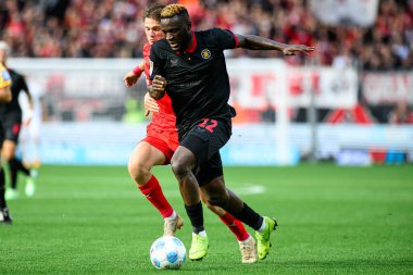 LEVERKUSEN, ALMANY - 5 EKİM, 2024 Victor Boniface, Bundesliga, maç 2. Bayer 04 Leverkusen, Bayarena 'da Holstein Kiel' e karşı.