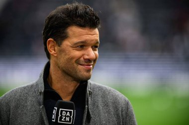 FRANKFURT, GERMANY - 6 Ekim 2024: Michael Ballack, Bundesliga SG Eintracht Frankfurt FC Bayern 'e karşı Deutsche Park' ta oynanan futbol maçı