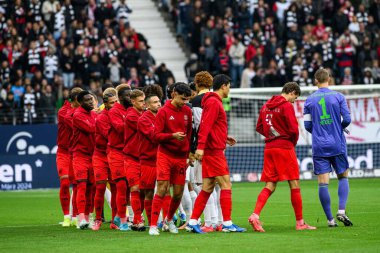 FRANKFURT, GERMANY - 6 Ekim 2024: Deutsche Bank Park 'ta Bundesliga SG Eintracht-FC Bayern maçı