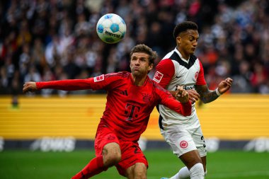 FRANKFURT, GERMANY - 6 Ekim 2024: Thomas Mueller, Deutsche Park 'ta Bundesliga SG Eintracht Frankfurt FC Bayern' e karşı futbol maçı