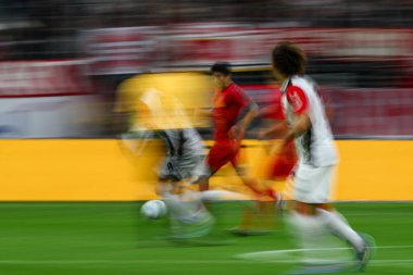 FRANKFURT, GERMANY - 6 Ekim 2024: Min-jae Kim, Bundesliga SG Eintracht Frankfurt futbol maçı Deutsche Park 'ta FC Bayern' e karşı