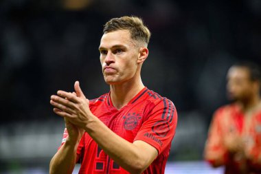 FRANKFURT, GERMANY - 6 Ekim 2024: Joshua Kimmich Bundesliga SG Eintracht Frankfurt FC Bayern 'e karşı Deutsche Park' ta oynanan futbol maçı