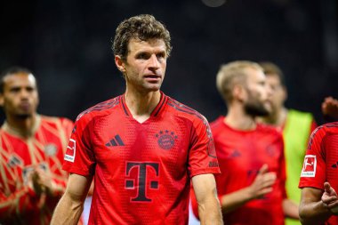 FRANKFURT, GERMANY - 6 Ekim 2024: Thomas Mueller, Deutsche Park 'ta Bundesliga SG Eintracht Frankfurt FC Bayern' e karşı futbol maçı