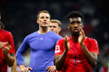 FRANKFURT, GERMANY - 6 Ekim 2024: Manuel Neuer, Deutsche Park 'ta Bundesliga SG Eintracht Frankfurt FC Bayern' e karşı futbol maçı