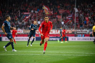 BOCHUM, GERMANY - 27 Ekim 2024: Jamal Musiala, VfL Bochum 1848 FC Bayern Muenchen 'e karşı Vonovia Ruhr Stadyumu' nda oynanan futbol maçı