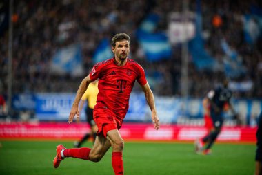 BOCHUM, GERMANY - 27 Ekim 2024: Thomas Mueller VfL Bochum 'un Vonovia Ruhr Stadyumu' nda FC Bayern Muenchen ile oynadığı futbol maçı