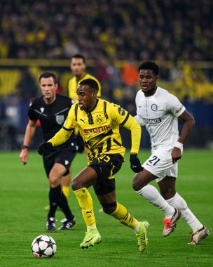 DORTMUND, GERMANY - 05.11.24: Jamie Gittens, SIGNAL IDUNA PARK 'ta UEFA Şampiyonlar Ligi Borussia Dortmund - Sturm Graz maçı