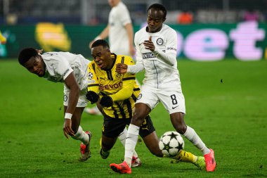 DORTMUND, GERMANY - 05.11.24: Jamie Gittens, SIGNAL IDUNA PARK 'ta UEFA Şampiyonlar Ligi Borussia Dortmund - Sturm Graz maçı