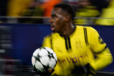 DORTMUND, GERMANY - 05.11.24: Jamie Gittens, SIGNAL IDUNA PARK 'ta UEFA Şampiyonlar Ligi Borussia Dortmund - Sturm Graz maçı